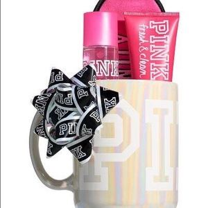 2 vs pInk mug gift sets